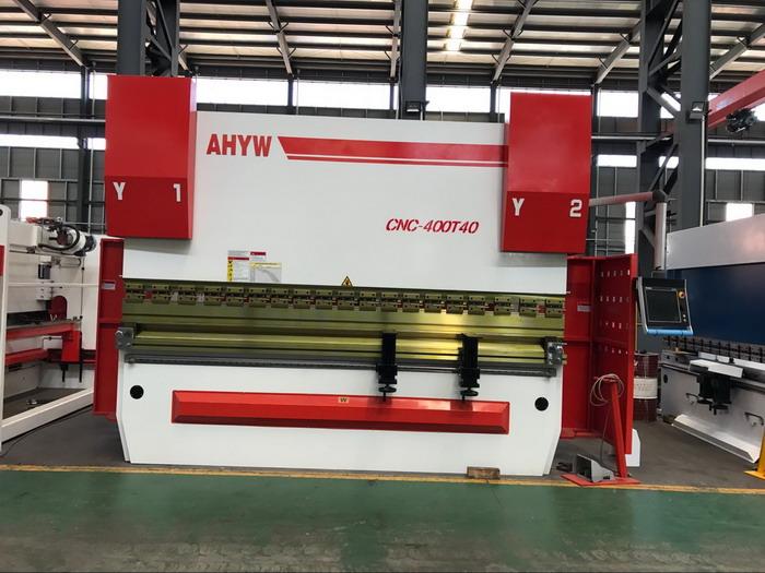 AHYW Yawei 6-assige CNC-afkantpers 4m400t buigen